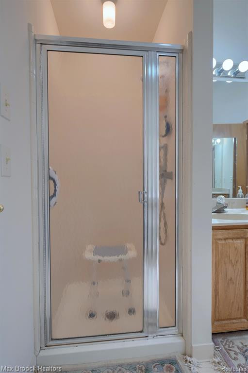 5269 POND BLUFF Drive, West Bloomfield, MI 48323 — Photo 25