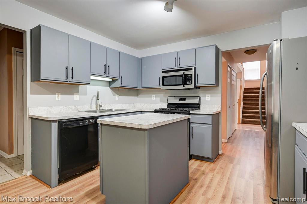 6060 COLORADO Street, Romulus, MI 48174 — Photo 13