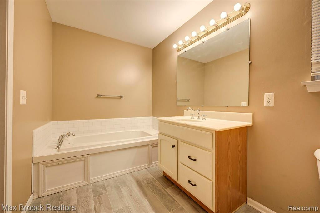 6060 COLORADO Street, Romulus, MI 48174 — Photo 25