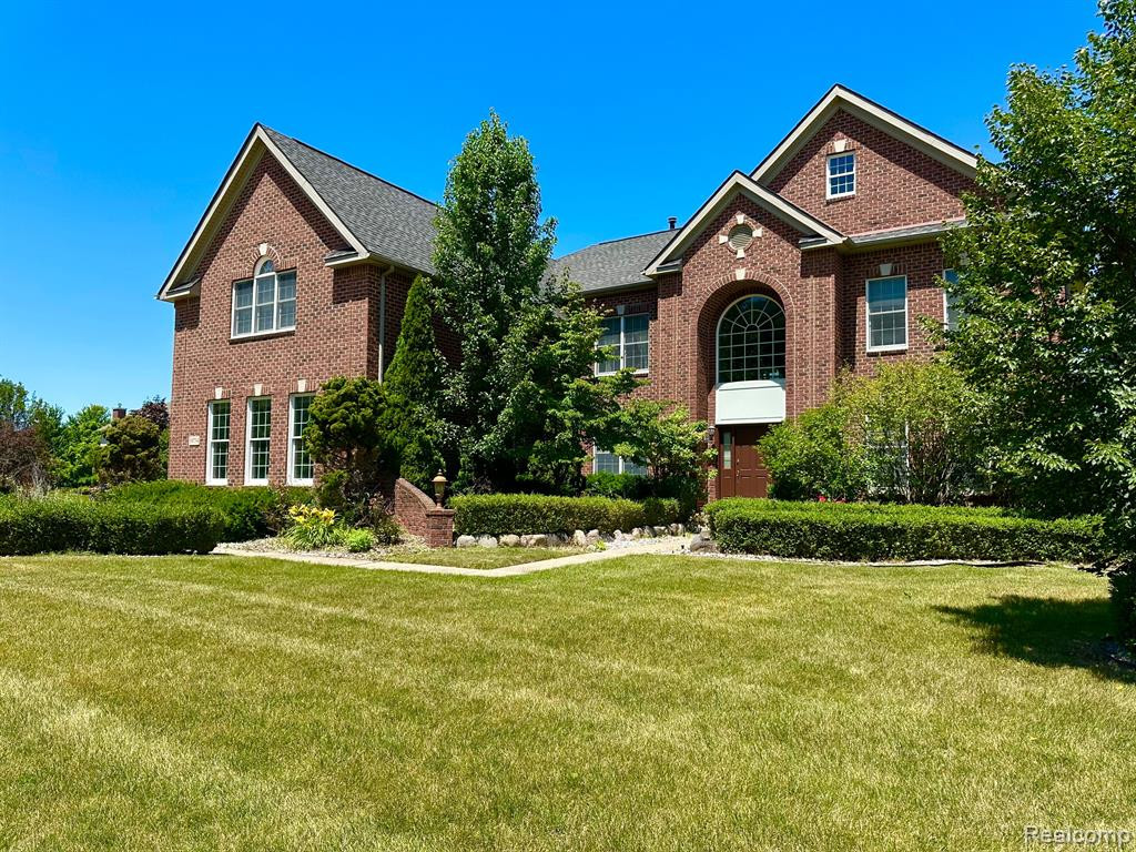 50734 CHESAPEAKE Drive, Novi, MI — Photo 2