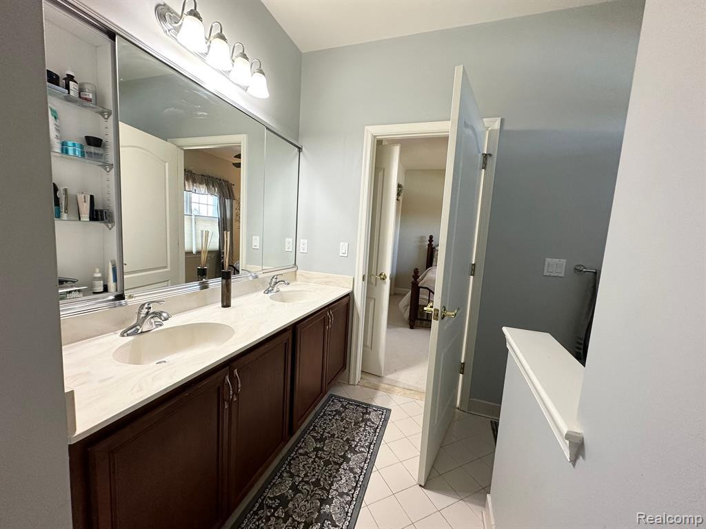 50734 CHESAPEAKE Drive, Novi, MI — Photo 48