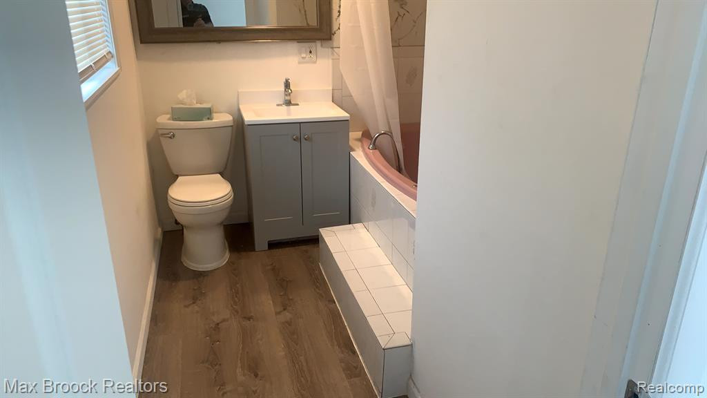 5444 HEARST Road, Shelby Twp, MI 48317 — Photo 14
