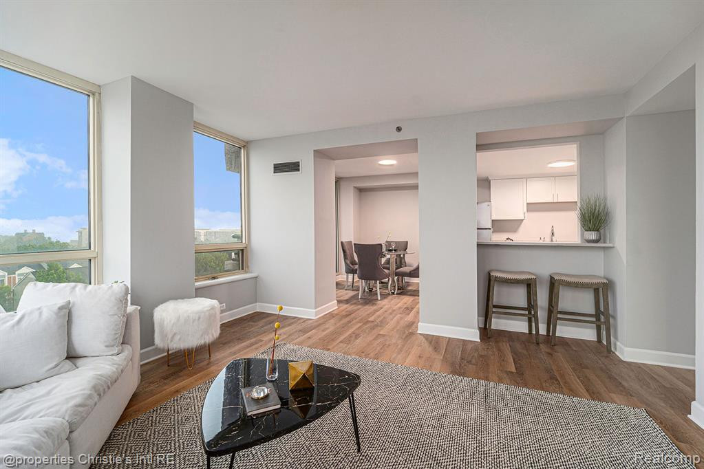 3320 SPINNAKER Lane, 6A, Detroit, MI 48207 — Photo 5