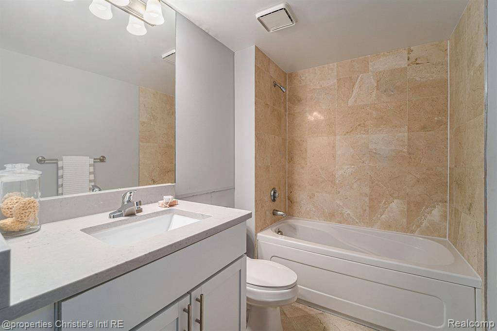 3320 SPINNAKER Lane, 6A, Detroit, MI 48207 — Photo 15