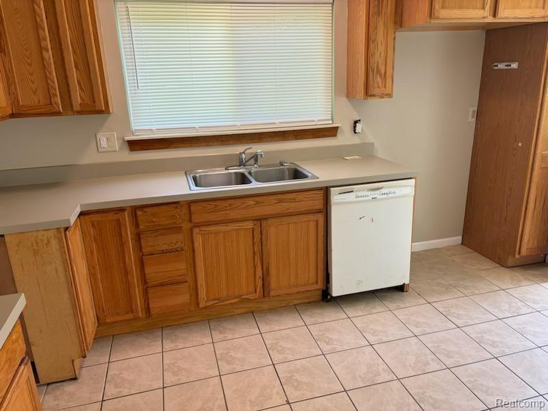 1693 CONWAY Avenue, Ypsilanti, MI 48198 — Photo 3