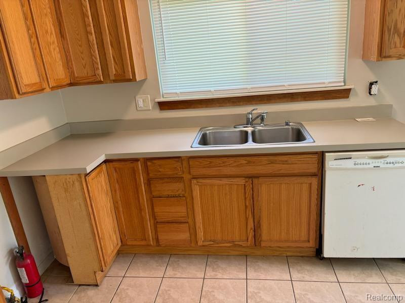 1693 CONWAY Avenue, Ypsilanti, MI 48198 — Photo 4