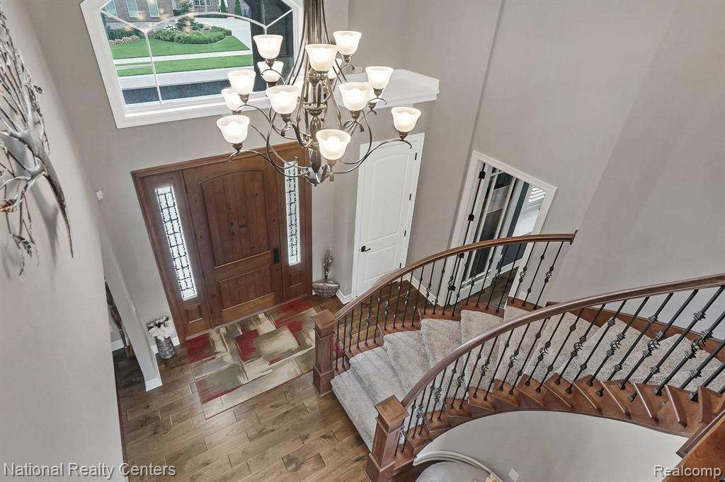 10438 STONEY POINT Drive, South Lyon, MI 48178 — Photo 6