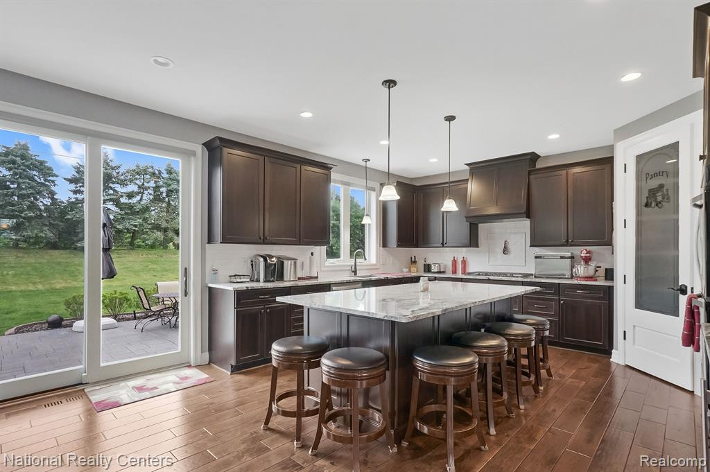 10438 STONEY POINT Drive, South Lyon, MI 48178 — Photo 10