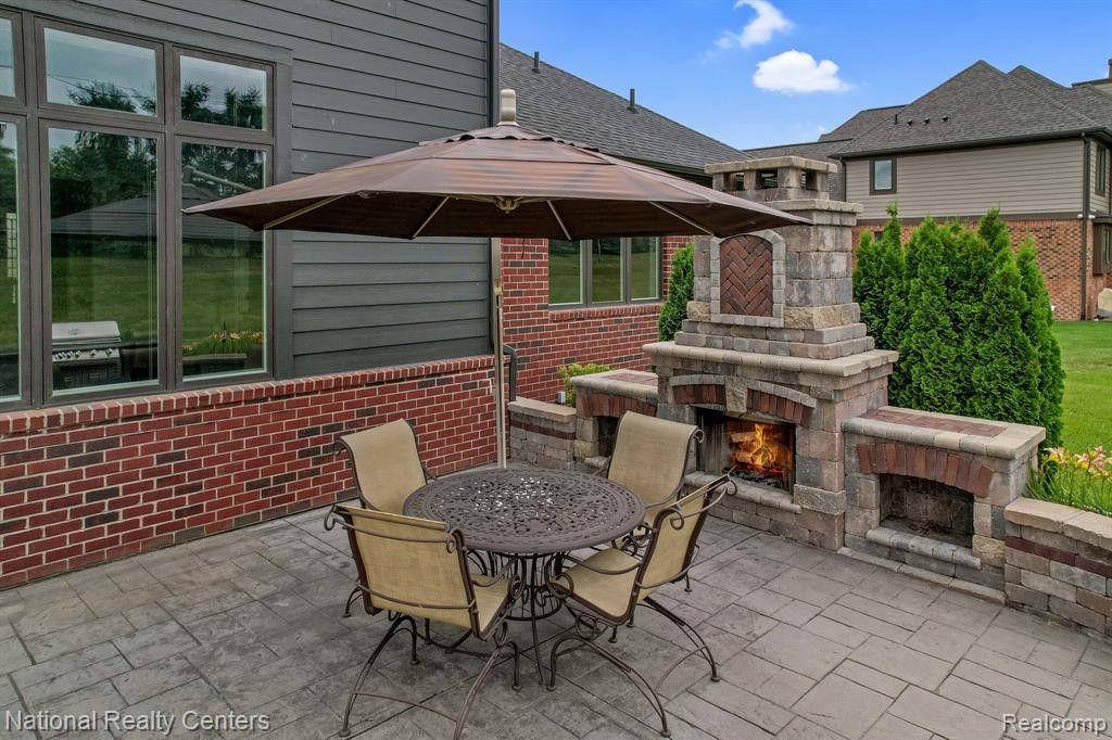 10438 STONEY POINT Drive, South Lyon, MI 48178 — Photo 38