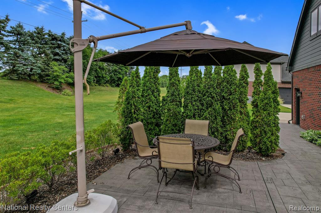 10438 STONEY POINT Drive, South Lyon, MI 48178 — Photo 40