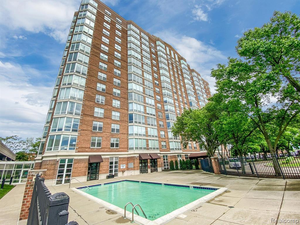 250 E HARBORTOWN Drive, 904, Detroit, MI 48207 — Photo 6