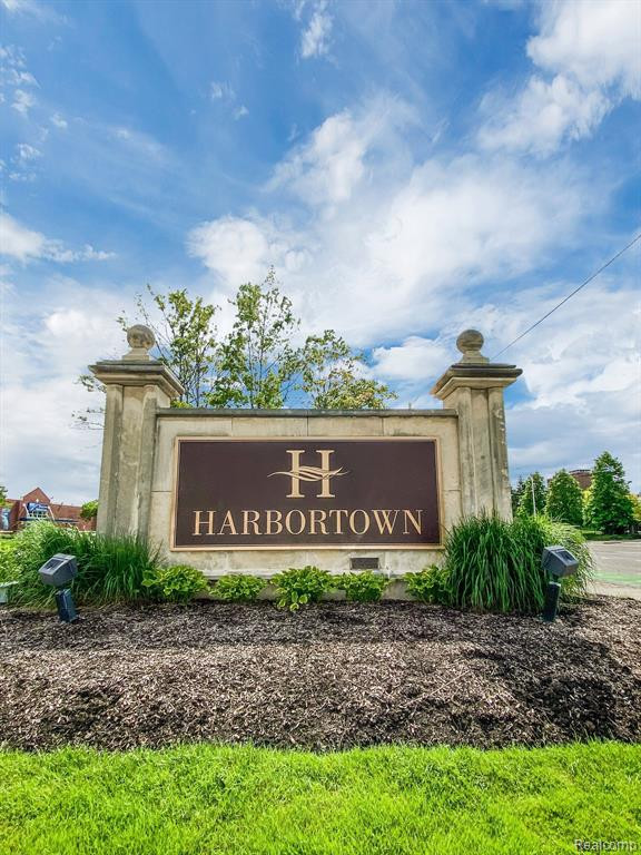 250 E HARBORTOWN Drive, 904, Detroit, MI 48207 — Photo 7