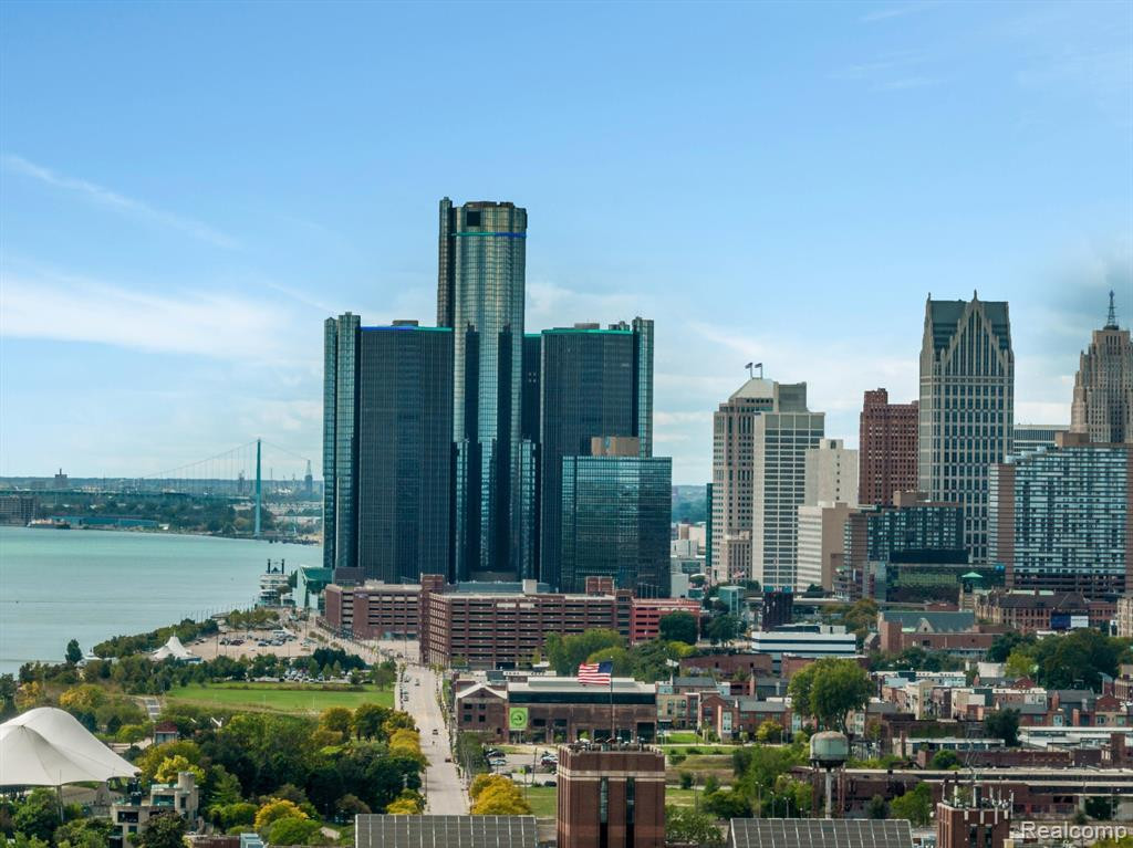 250 E HARBORTOWN Drive, 904, Detroit, MI 48207 — Photo 38