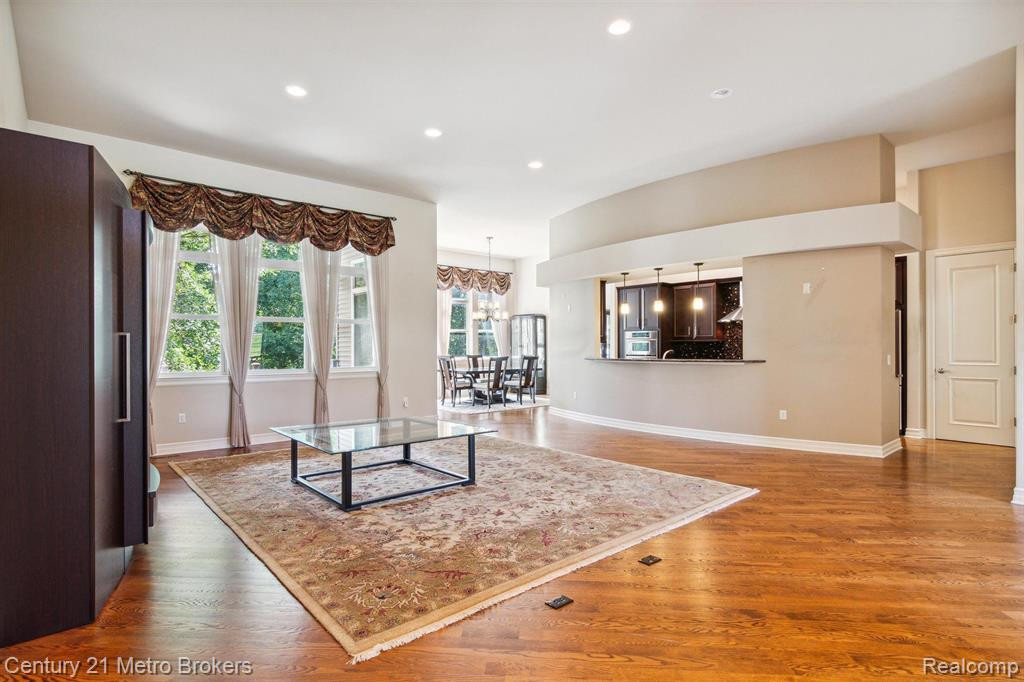4314 OAK TREE Trail, Fenton, MI 48430 — Photo 7