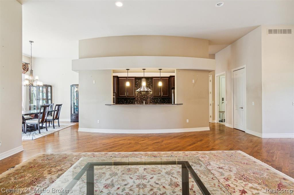 4314 OAK TREE Trail, Fenton, MI 48430 — Photo 9