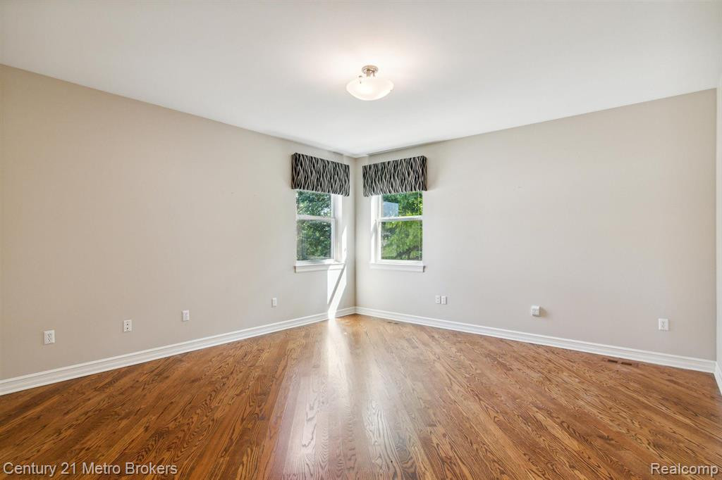 4314 OAK TREE Trail, Fenton, MI 48430 — Photo 23