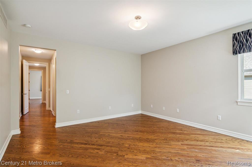 4314 OAK TREE Trail, Fenton, MI 48430 — Photo 24