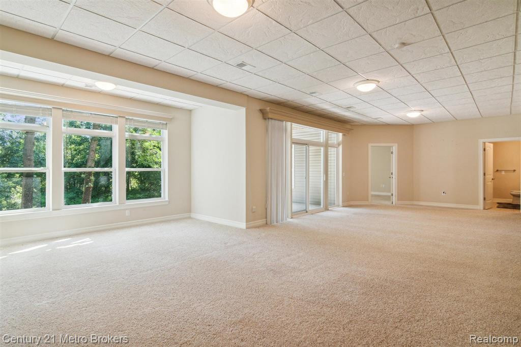 4314 OAK TREE Trail, Fenton, MI 48430 — Photo 30