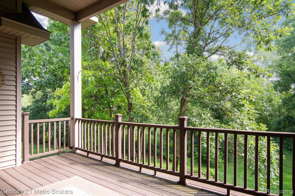 4314 OAK TREE Trail, Fenton, MI 48430 — Photo 36