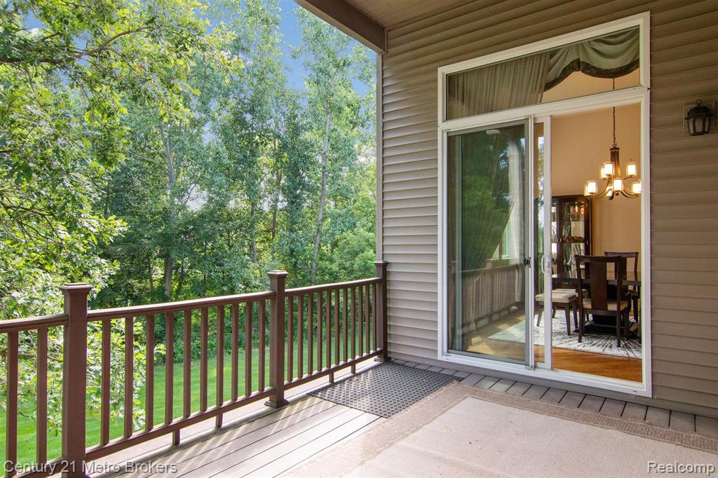 4314 OAK TREE Trail, Fenton, MI 48430 — Photo 37