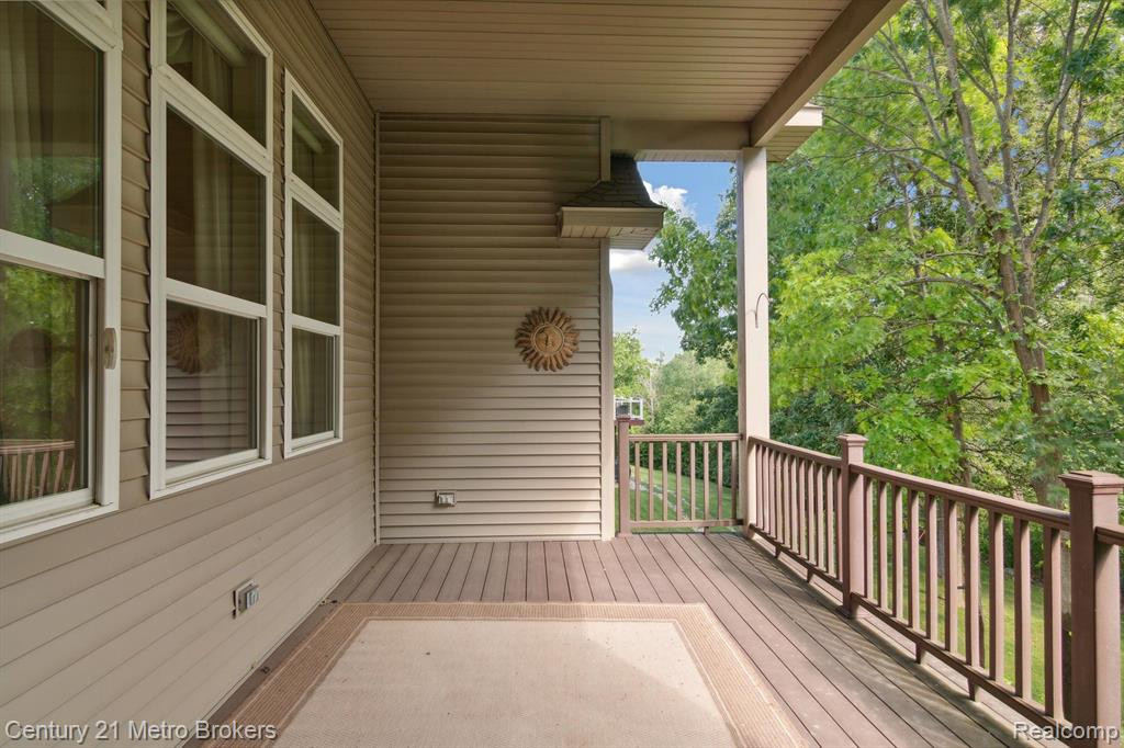 4314 OAK TREE Trail, Fenton, MI 48430 — Photo 38