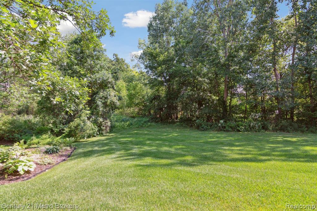 4314 OAK TREE Trail, Fenton, MI 48430 — Photo 56