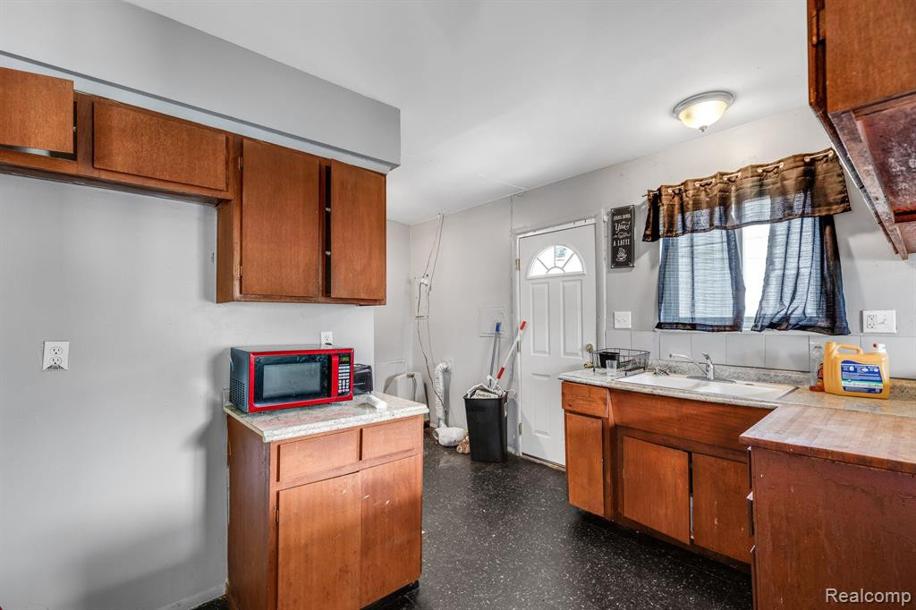 4344 Springle Street, Detroit, MI 48215 — Photo 8