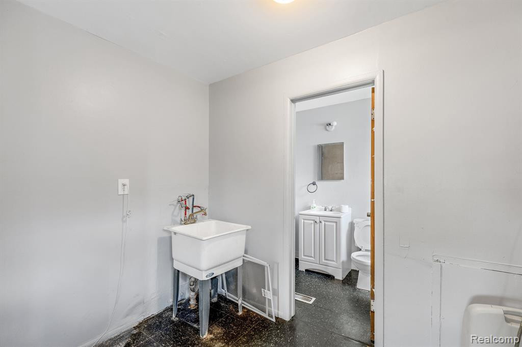 4344 Springle Street, Detroit, MI 48215 — Photo 12