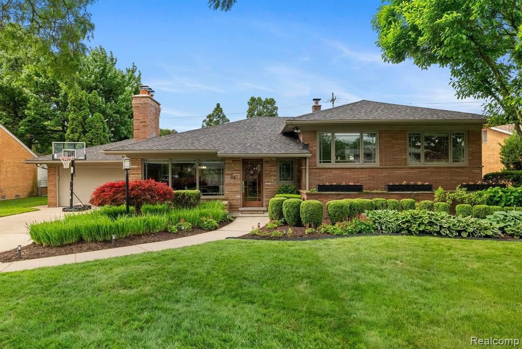 95 CRESTWOOD Drive, Grosse Pointe Shores, MI 48236 — Photo 10