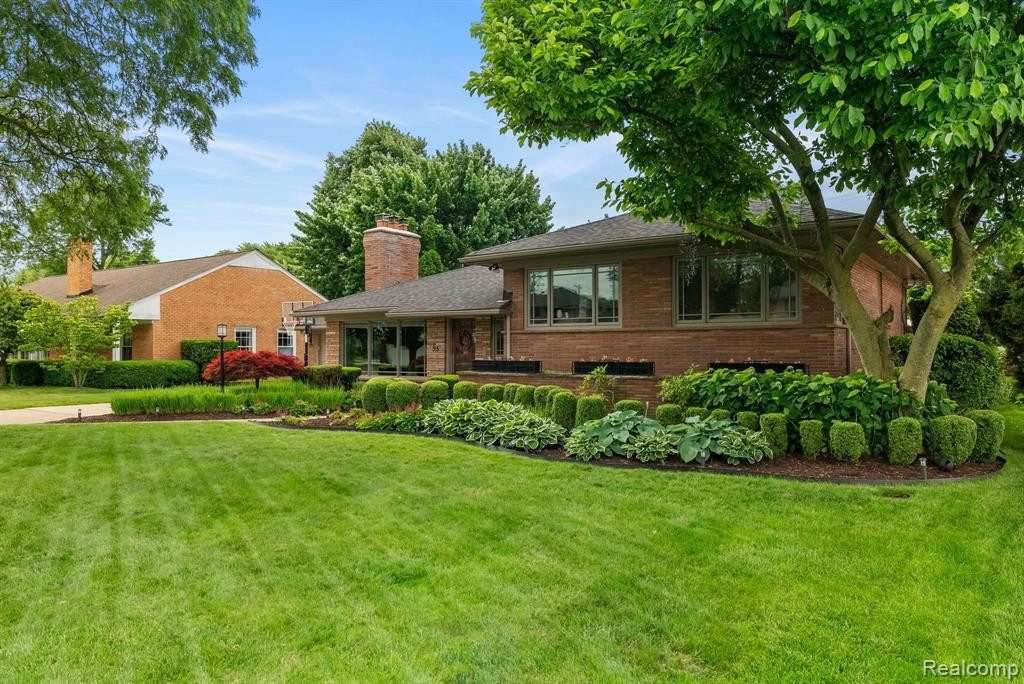 95 CRESTWOOD Drive, Grosse Pointe Shores, MI 48236 — Photo 12
