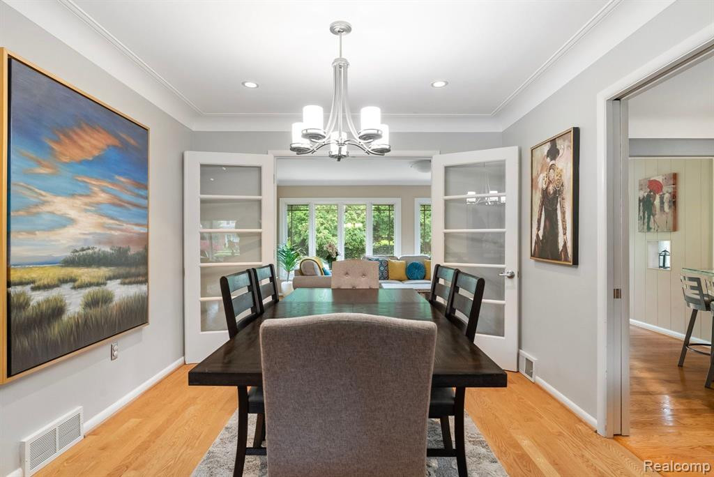 95 CRESTWOOD Drive, Grosse Pointe Shores, MI 48236 — Photo 20
