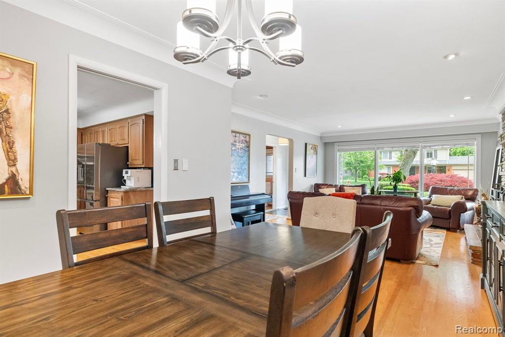 95 CRESTWOOD Drive, Grosse Pointe Shores, MI 48236 — Photo 21