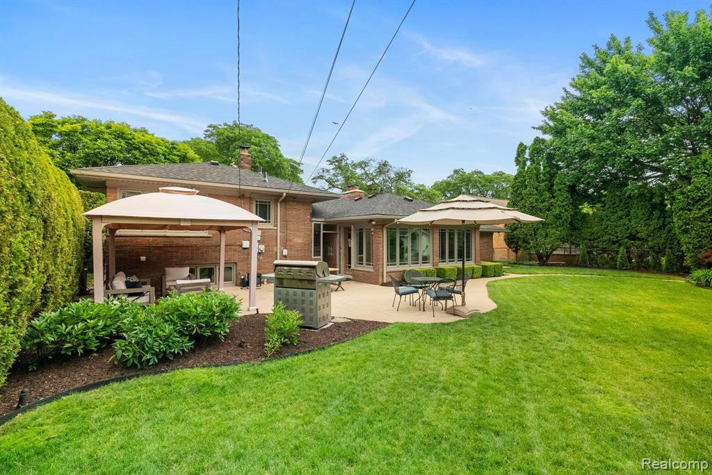 95 CRESTWOOD Drive, Grosse Pointe Shores, MI 48236 — Photo 55