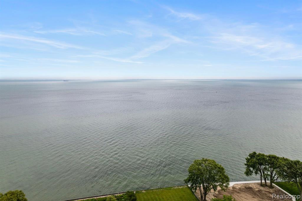 95 CRESTWOOD Drive, Grosse Pointe Shores, MI 48236 — Photo 63