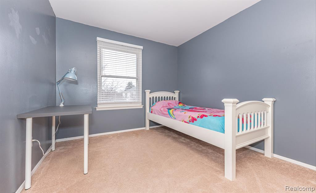 125 LAKE VILLAGE Drive, Walled Lake, MI 48390 — Photo 13