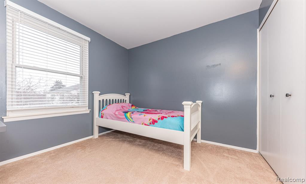 125 LAKE VILLAGE Drive, Walled Lake, MI 48390 — Photo 14