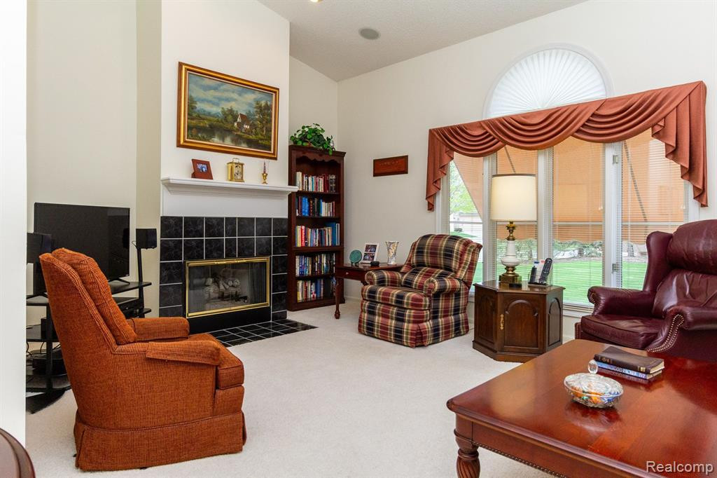 35134 KNOLLWOOD Lane, Farmington Hills, MI 48335 — Photo 11