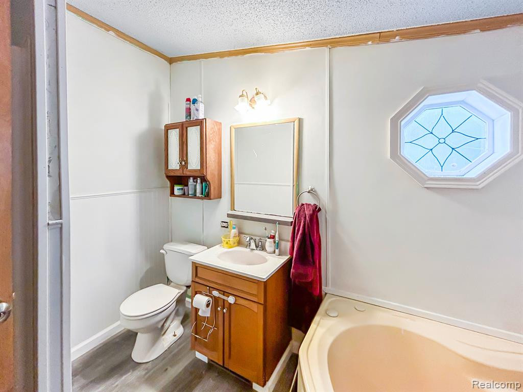 4 NIXON Drive, Davison, MI 48423 — Photo 9