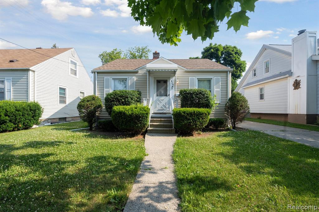 616 CAMPBELL Street, Flint, MI 48507 — front exterior