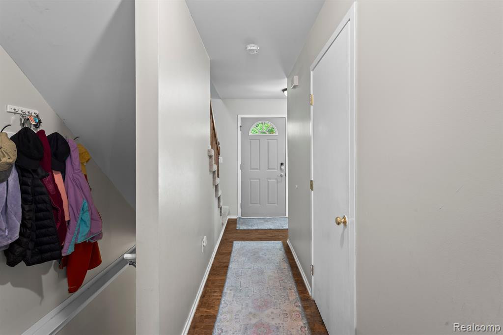 1617 NORTON CREEK Boulevard, Wixom, MI 48393 — Photo 3