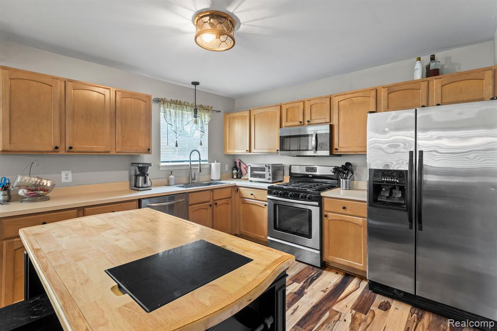 1617 NORTON CREEK Boulevard, Wixom, MI 48393 — Photo 15