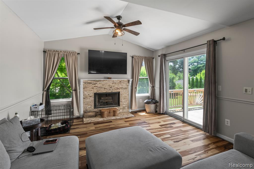 1617 NORTON CREEK Boulevard, Wixom, MI 48393 — Photo 20