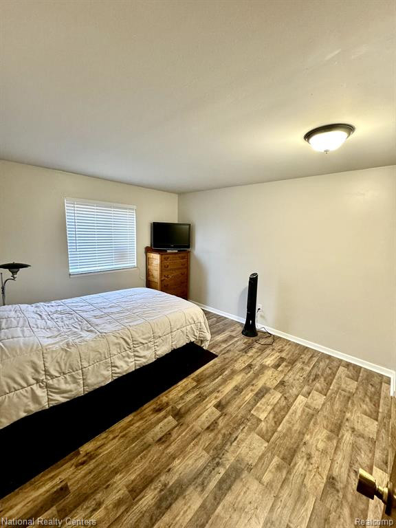 1842 COLONIAL VILLAGE WAY APT 2, 2, Waterford, MI 48328 — Photo 13