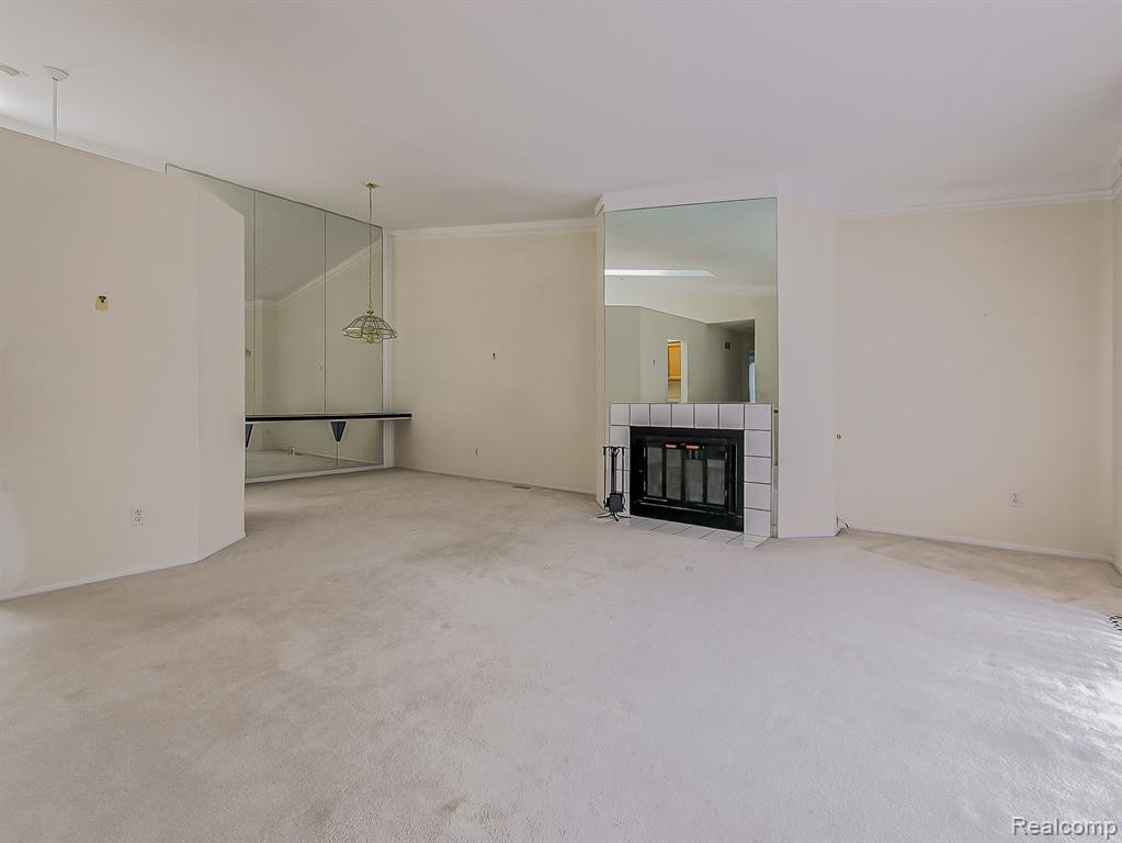 22260 PONDVIEW, Novi, MI — Photo 7