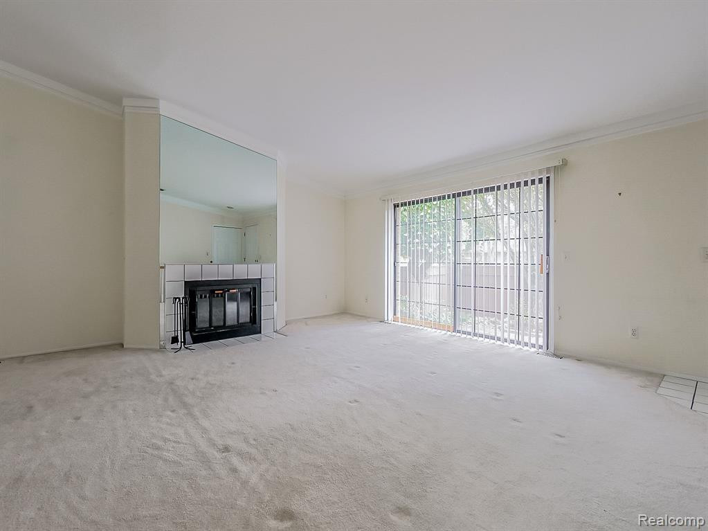 22260 PONDVIEW, Novi, MI — Photo 9