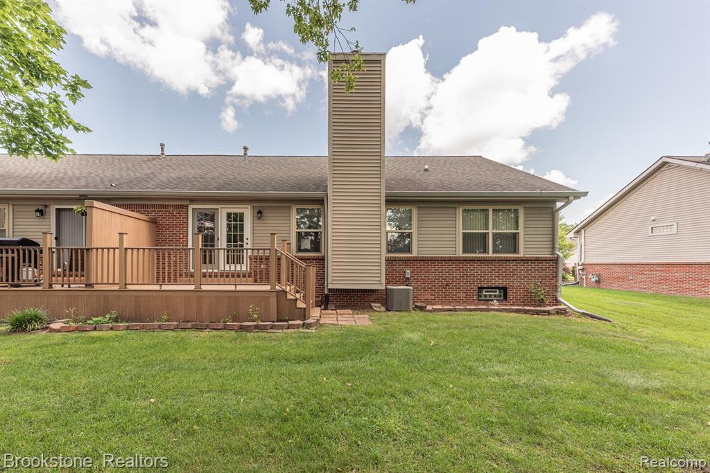 9056 COLONY PARK Drive, Ypsilanti, MI 48197 — Photo 34