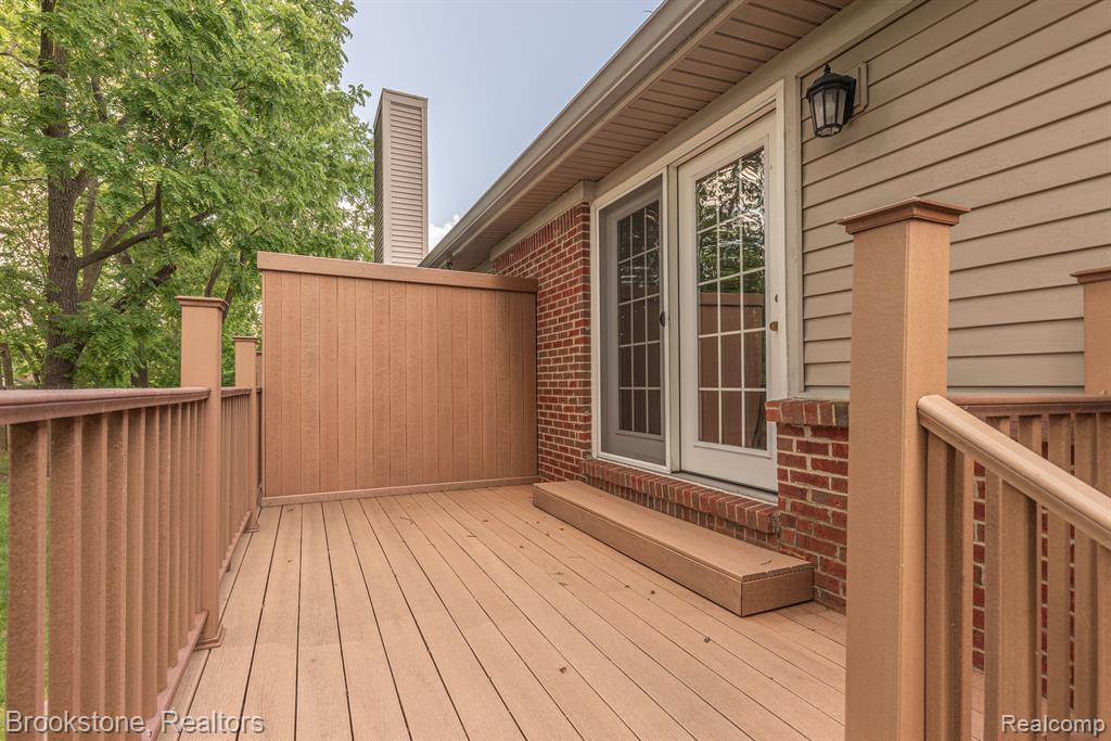 9056 COLONY PARK Drive, Ypsilanti, MI 48197 — Photo 37