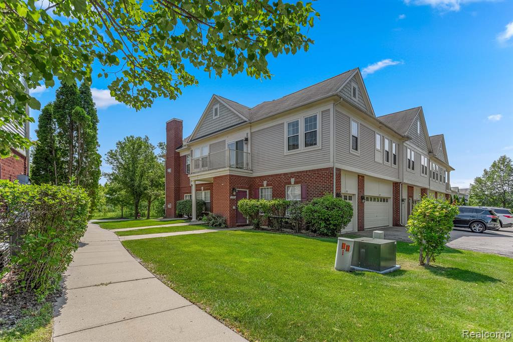 300 CHERRY STONE Drive, Canton, MI 48188 — Photo 2