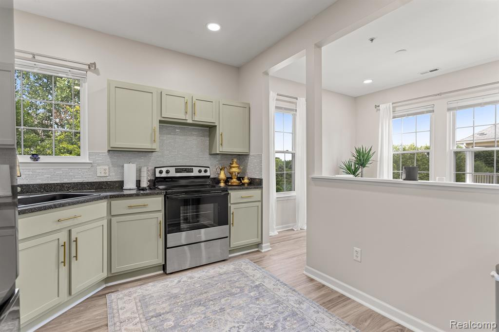 300 CHERRY STONE Drive, Canton, MI 48188 — Photo 10