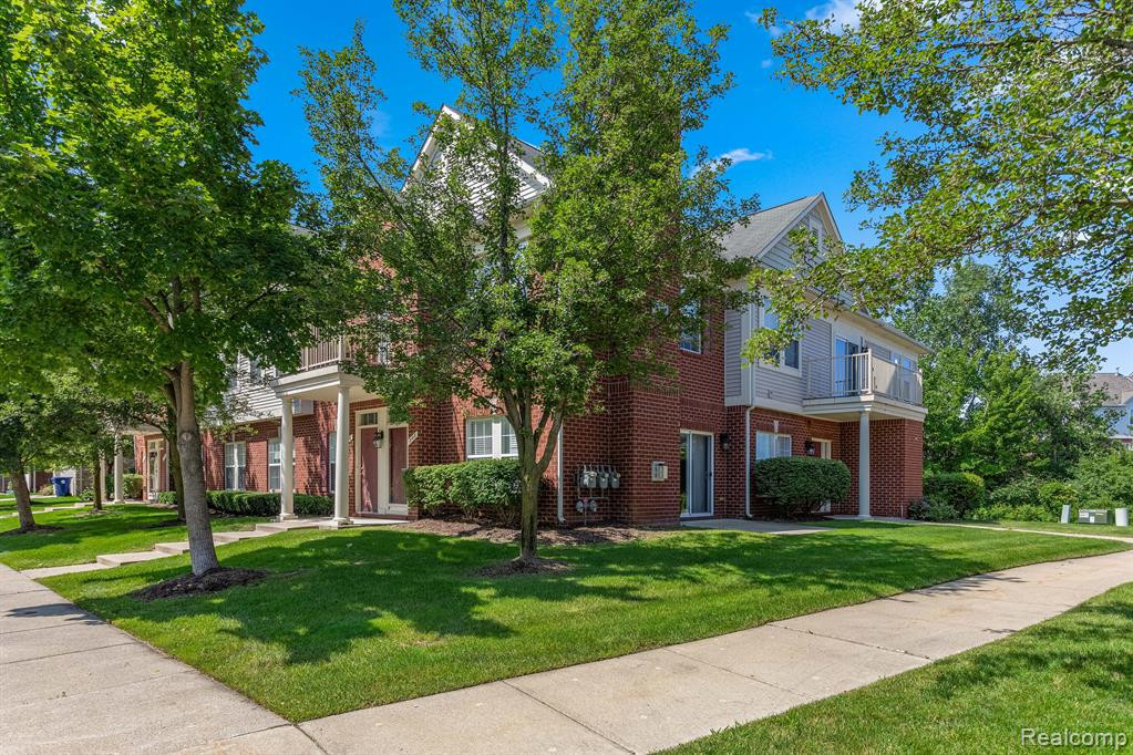 300 CHERRY STONE Drive, Canton, MI 48188 — Photo 25